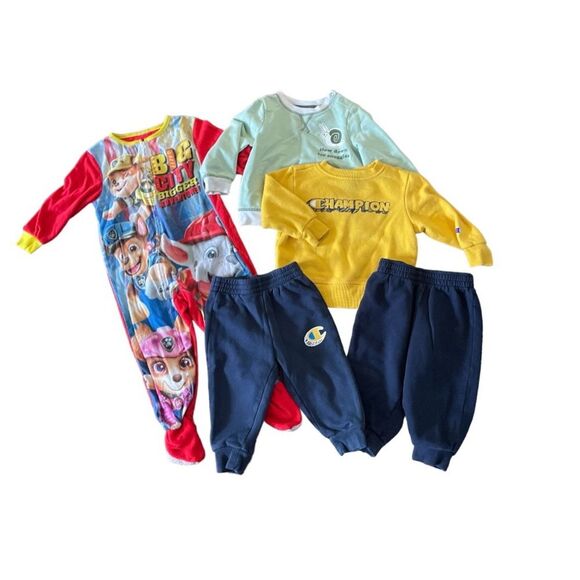 Kids lot bundle size 18M-24 M - Picture 1 of 3